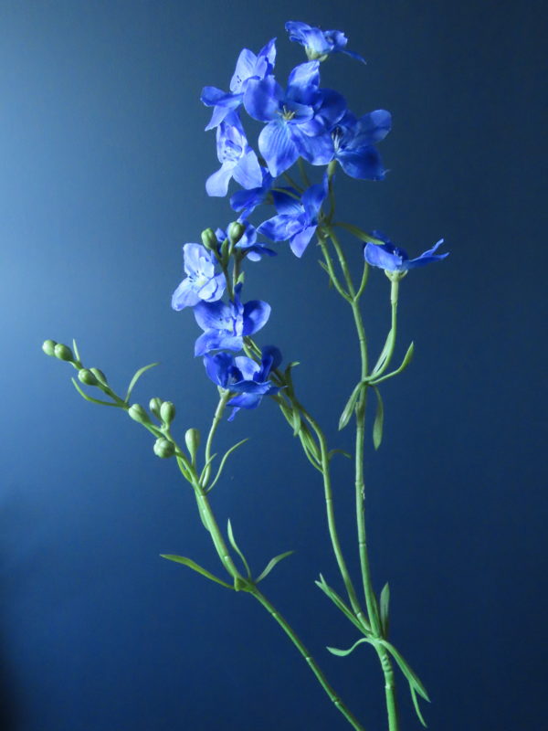 Kunst bloem Larkspur/Delphinium donker blauwe bloemen