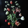 Tulpen Vaas Antiek Brons met Tulpen Mix en Bloesem Takken