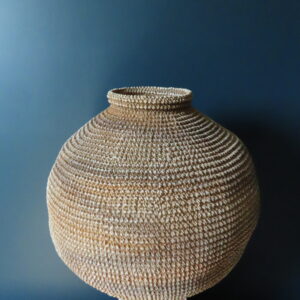 Bol Vaas met Aardse Tinten en Ribbel Design